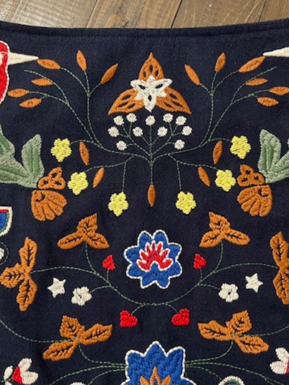 Island Girl Embroidered Mini Skirt Bird Floral Boho Pom Pom Trim Size S - Picture 4 of 8